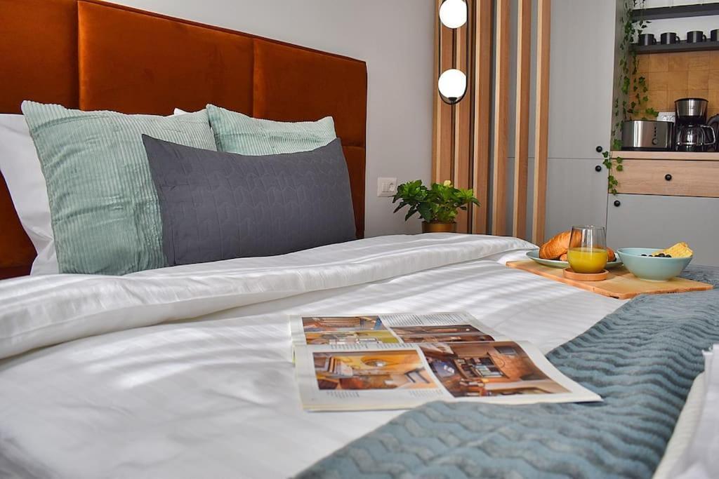 Mysa Modern Studio * Near Cismigiu Park * Netflix Bukares Bagian luar foto