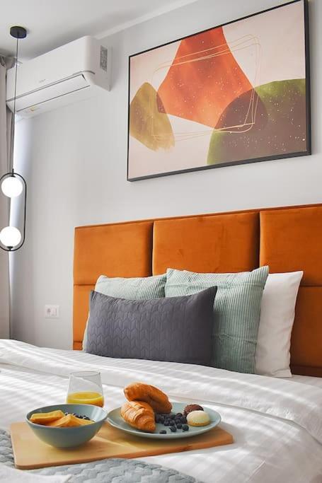 Mysa Modern Studio * Near Cismigiu Park * Netflix Bukares Bagian luar foto