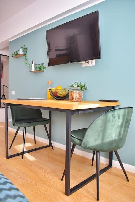 Mysa Modern Studio * Near Cismigiu Park * Netflix Bukares Bagian luar foto